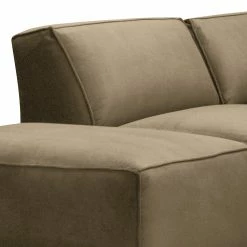 Jack & Alice Wohnlandschaft Bramming - Samt Juna: Taupe - Ottomane davorstehend links -WOHNZIMMERMÖBEL Verkäufe 1000306907 220331 050 DETAILS P000000001000306907