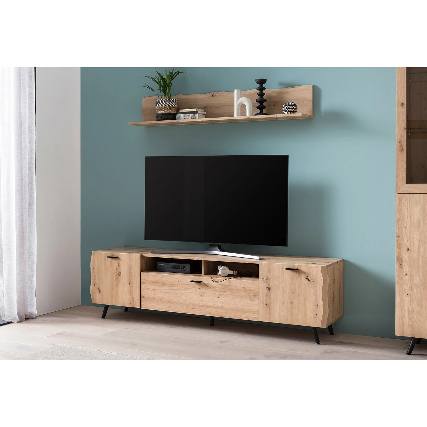 Ars Natura TV-Lowboard Dorchester - Eiche Artisan Dekor 2 Ars Natura TV-Lowboard Dorchester - Eiche Artisan Dekor – Bild 2