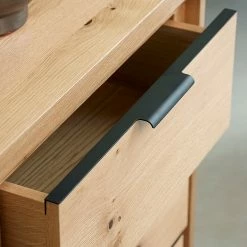 Loftscape Sideboard Limoges - Echtholzfurnier / Metall - Eiche / Schwarz 19 Loftscape Sideboard Limoges - Echtholzfurnier / Metall - Eiche / Schwarz -WOHNZIMMERMÖBEL Verkäufe 1000319435 220107 101929000125 DETAILS P000000001000319435