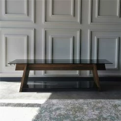 Loftscape TV-Rack Kalisz - Glas / Walnuss massiv - Rauchgrau / Walnuss 13 Loftscape TV-Rack Kalisz - Glas / Walnuss massiv - Rauchgrau / Walnuss -WOHNZIMMERMÖBEL Verkäufe 1000333663 220302 022 MOOD DETAILS P000000001000333663 mood