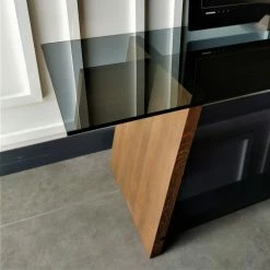 Loftscape TV-Rack Kalisz - Glas / Walnuss massiv - Rauchgrau / Walnuss 18 Loftscape TV-Rack Kalisz - Glas / Walnuss massiv - Rauchgrau / Walnuss -WOHNZIMMERMÖBEL Verkäufe 1000333663 220302 030 DETAILS P000000001000333663