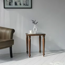 Ars Natura Beistelltisch Tating - Glas / Walnuss massiv - Rauchschwarz / Walnuss 14 Ars Natura Beistelltisch Tating - Glas / Walnuss massiv - Rauchschwarz / Walnuss -WOHNZIMMERMÖBEL Verkäufe 1000333709 220302 023 MOOD DETAILS P000000001000333709 mood