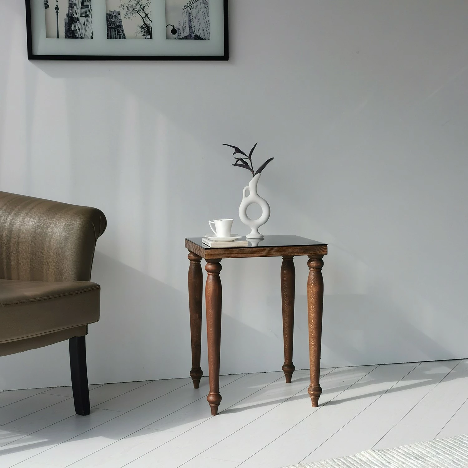 Ars Natura Beistelltisch Tating - Glas / Walnuss massiv - Rauchschwarz / Walnuss 5 Ars Natura Beistelltisch Tating - Glas / Walnuss massiv - Rauchschwarz / Walnuss – Bild 5