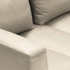 Studio Copenhagen Sofa Madison (2-Sitzer) - Echtleder Savka: Creme 15 Studio Copenhagen Sofa Madison (2-Sitzer) - Echtleder Savka: Creme -WOHNZIMMERMÖBEL Verkäufe 1000333838 220301 080 DETAILS P000000001000333838