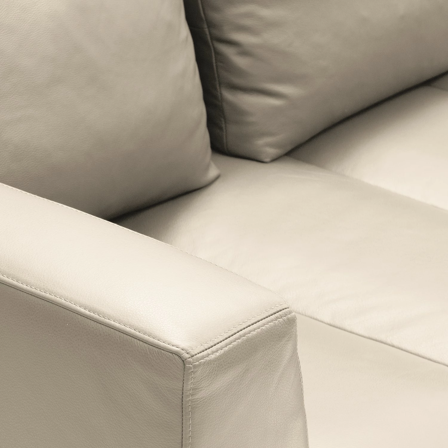 Studio Copenhagen Sofa Madison (2-Sitzer) - Echtleder Savka: Creme 7 Studio Copenhagen Sofa Madison (2-Sitzer) - Echtleder Savka: Creme – Bild 7