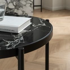 Studio Copenhagen Beistelltisch Abee II - Marmor / Metall - Marmor Schwarz / Schwarz 15 Studio Copenhagen Beistelltisch Abee II - Marmor / Metall - Marmor Schwarz / Schwarz -WOHNZIMMERMÖBEL Verkäufe 1000345471 220823 021 MOOD DETAILS P000000001000345471 mood