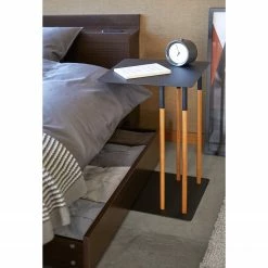 Yamazaki Beistelltisch Plain II - Esche massiv / Metall - Schwarz 12 Yamazaki Beistelltisch Plain II - Esche massiv / Metall - Schwarz -WOHNZIMMERMÖBEL Verkäufe 1000347250 220505 020 MOOD DETAILS P000000001000347250 mood