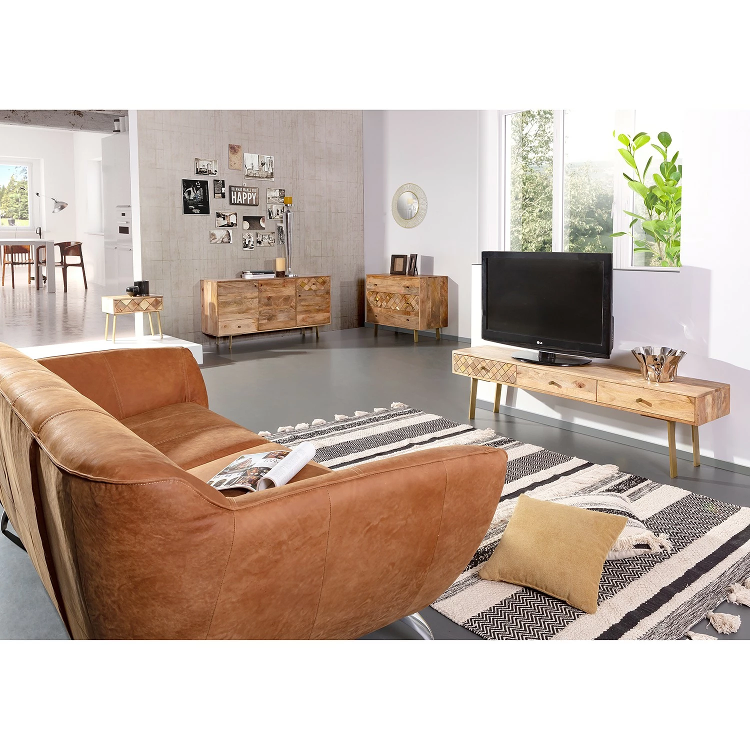 Naturoo TV-Lowboard Yearby - Mango massiv - Mango / Gold 1 Naturoo TV-Lowboard Yearby - Mango massiv - Mango / Gold