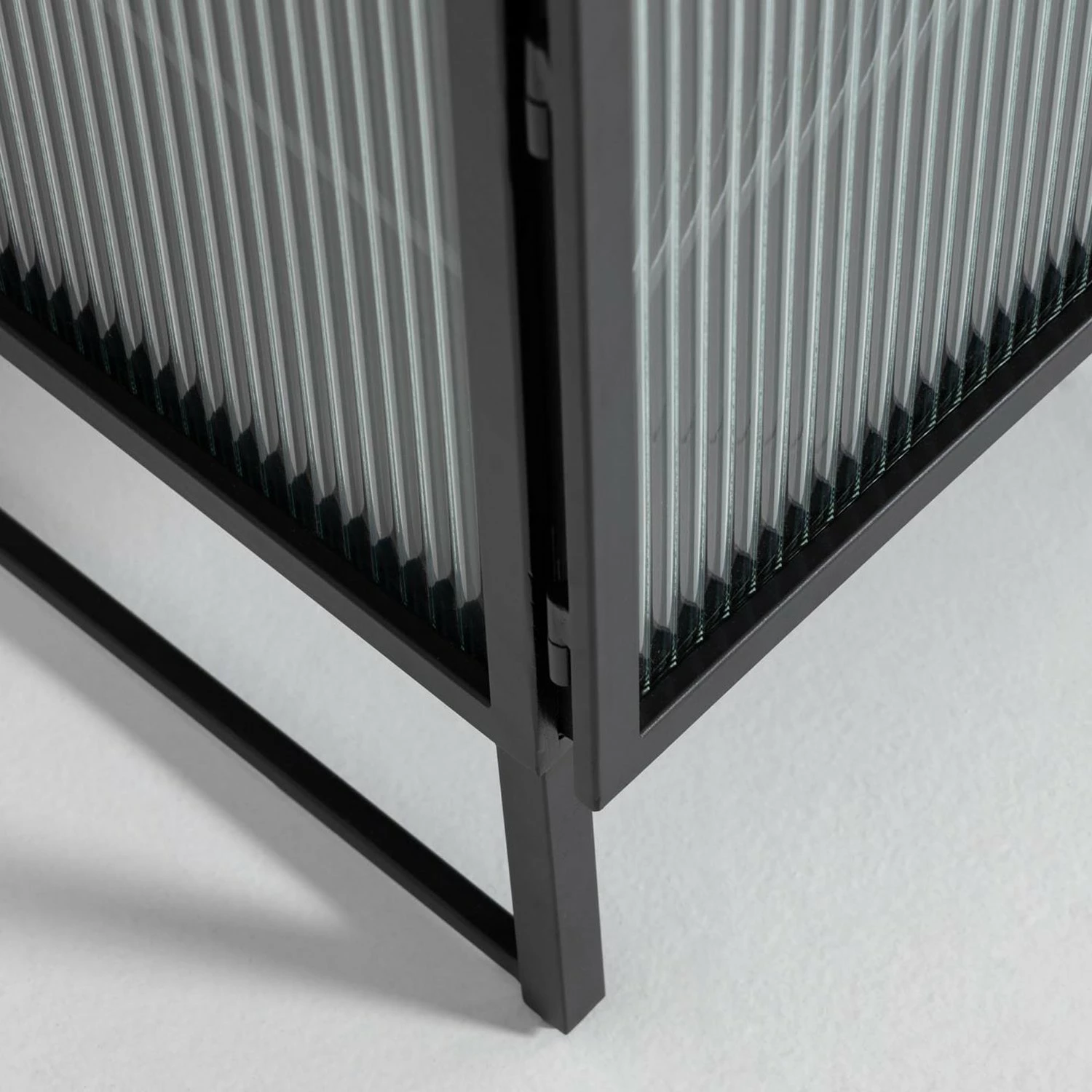 Loftscape TV-Lowboard Tete - Glas / Metall - Schwarz 11 Loftscape TV-Lowboard Tete - Glas / Metall - Schwarz – Bild 11