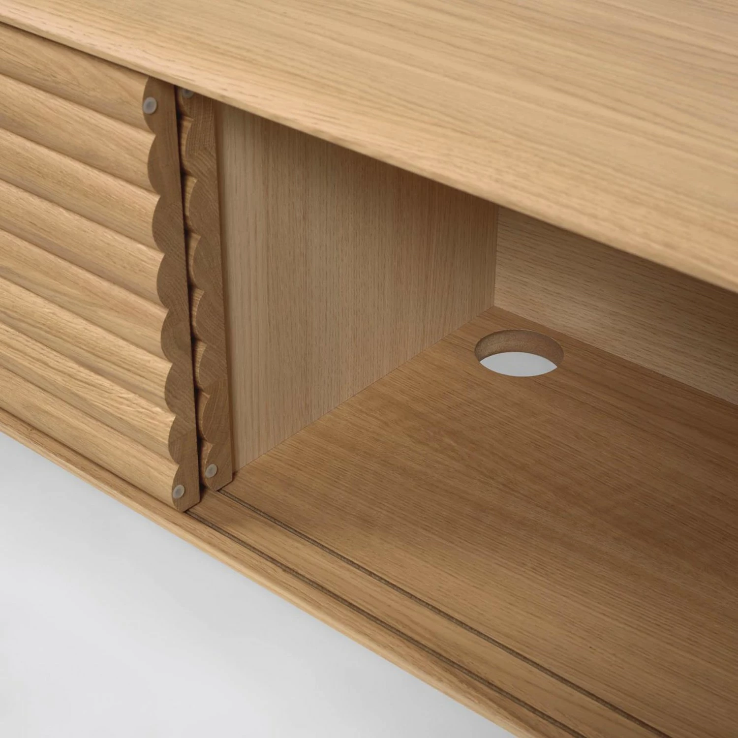 Naturoo TV-Lowboard Lioma - Eiche teilmassiv 9 Naturoo TV-Lowboard Lioma - Eiche teilmassiv – Bild 9