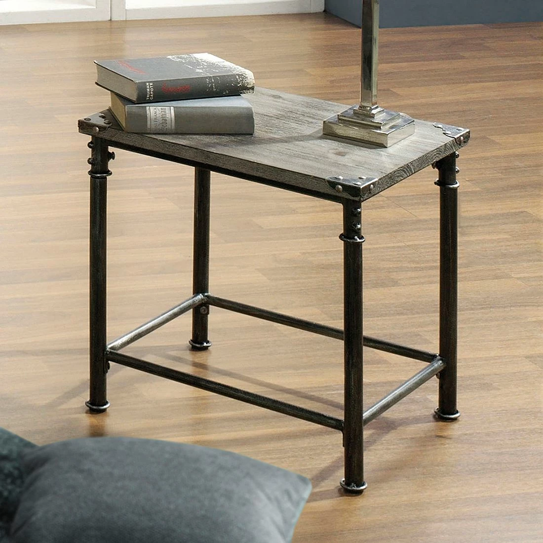 Ars manufacti Beistelltisch Doubs I - Stahl/Massivholz - Antik-Schwarz/Grau gekälkt 2 Ars manufacti Beistelltisch Doubs I - Stahl/Massivholz - Antik-Schwarz/Grau gekälkt – Bild 2
