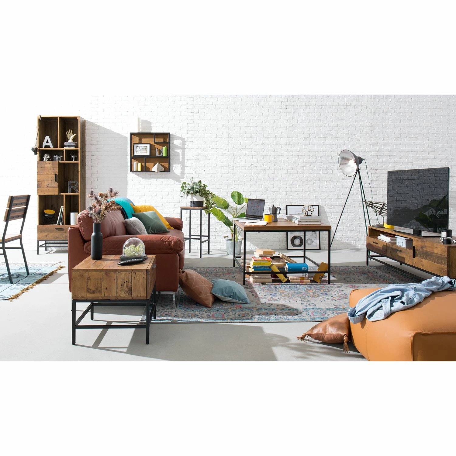 Ars manufacti Wandregal Grasby - Altholz Pinie / Metall - Pinie Dunkel / Schwarz 3 Ars manufacti Wandregal Grasby - Altholz Pinie / Metall - Pinie Dunkel / Schwarz – Bild 3