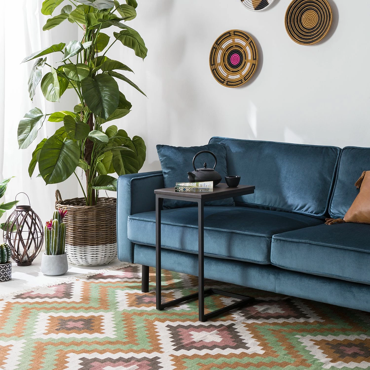 Eva Padberg Collection Beistelltisch Montverde II - Eiche massiv / Metall - Eiche Dunkel / Schwarz 2 Eva Padberg Collection Beistelltisch Montverde II - Eiche massiv / Metall - Eiche Dunkel / Schwarz – Bild 2