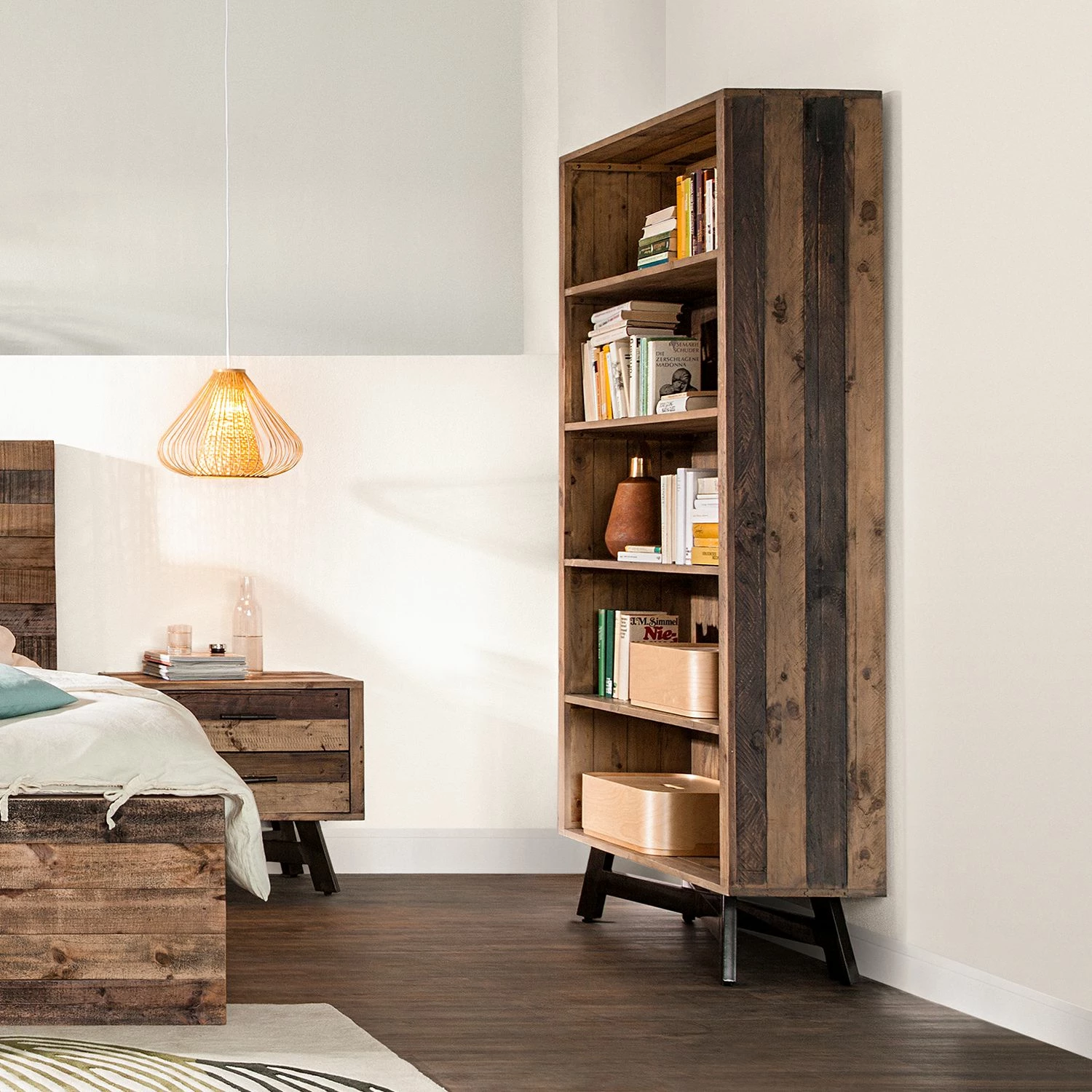 Ars manufacti Bücherregal Tamati III - Pinie massiv 5 Ars manufacti Bücherregal Tamati III - Pinie massiv – Bild 5