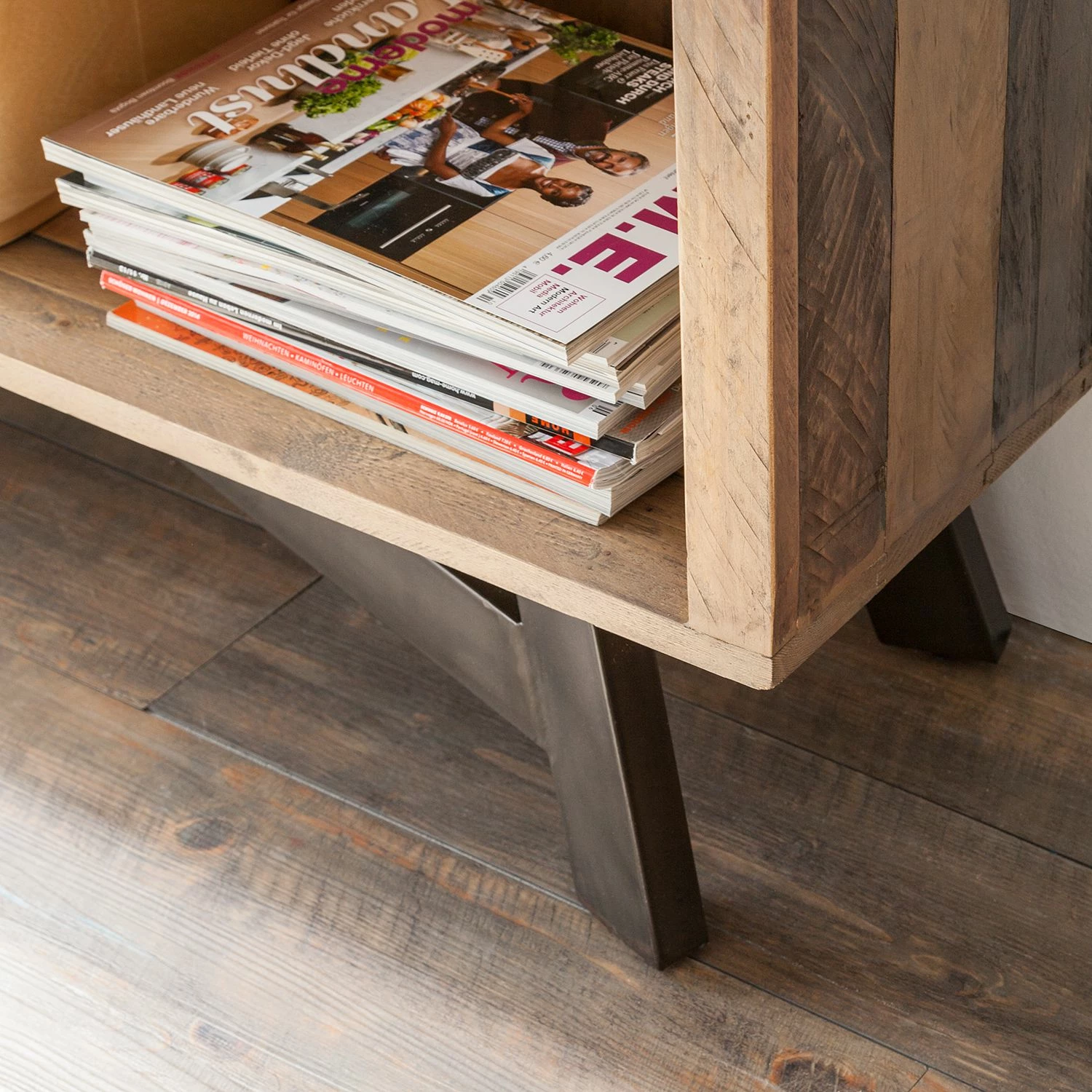 Ars manufacti Bücherregal Tamati III - Pinie massiv 8 Ars manufacti Bücherregal Tamati III - Pinie massiv – Bild 8