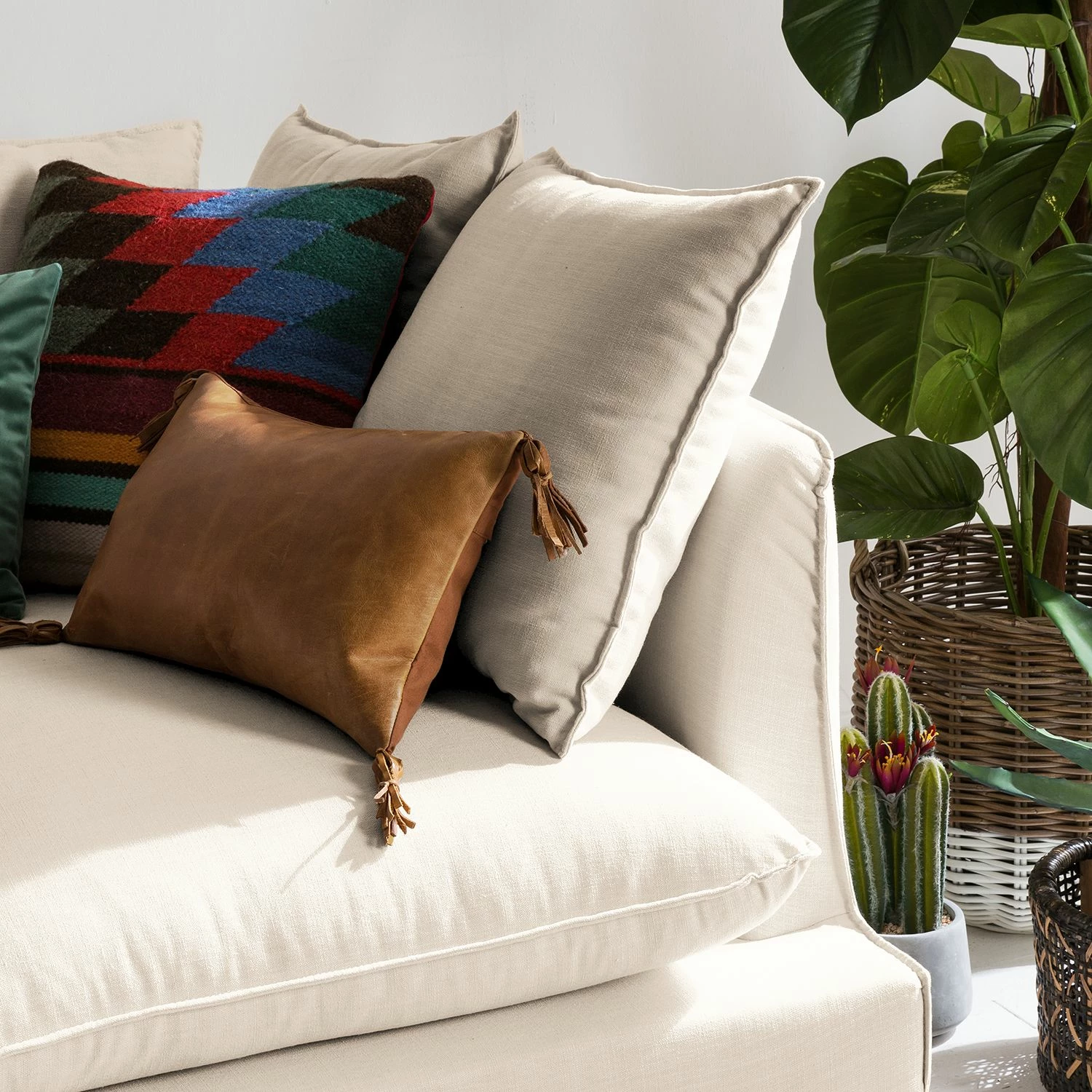 Eva Padberg Collection Ecksofa Lavina Webstoff - Stoff Moretey: Cremeweiß - Ottomane davorstehend rechts 7 Eva Padberg Collection Ecksofa Lavina Webstoff - Stoff Moretey: Cremeweiß - Ottomane davorstehend rechts – Bild 7