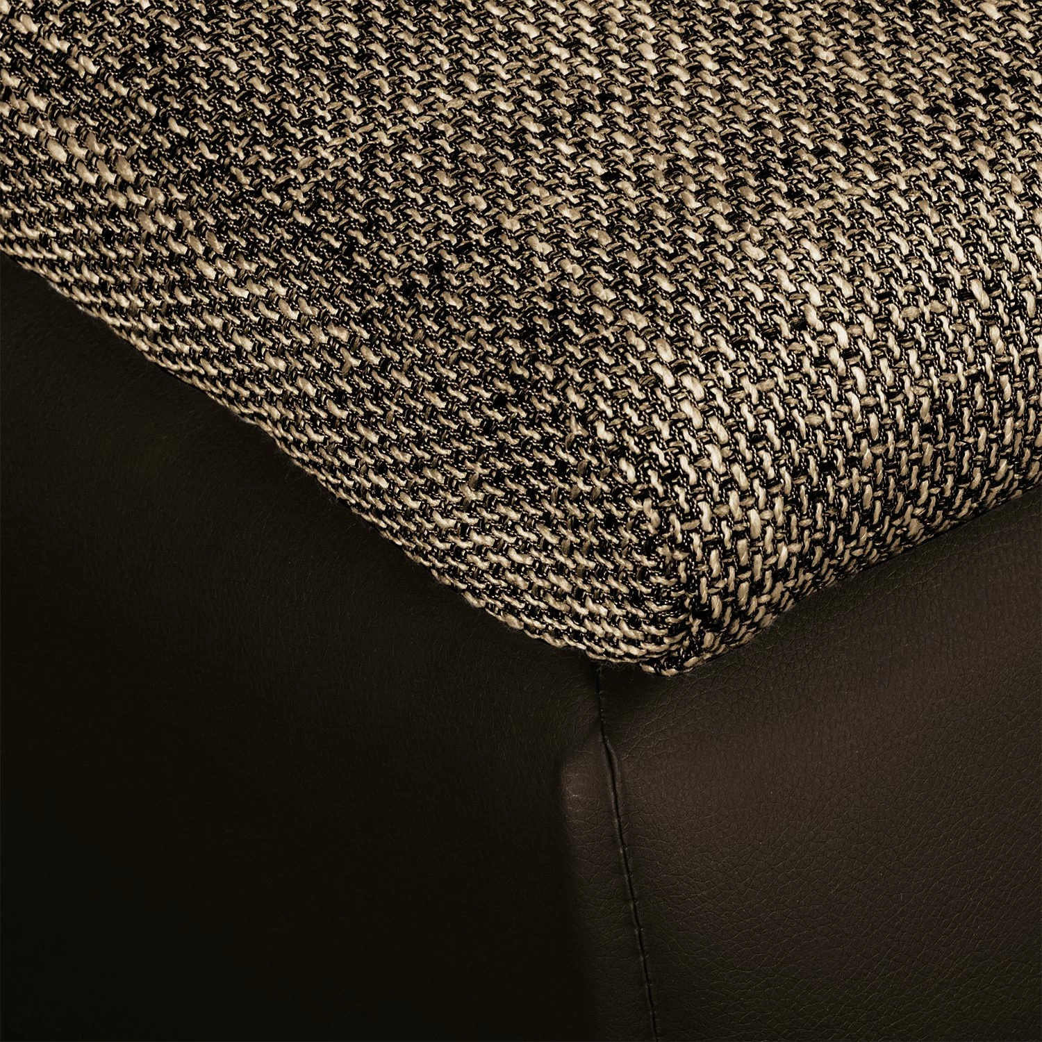 Fredriks Ecksofa Laza - mit Schlaffunktion - Kunstleder / Webstoff - Dunkelbraun / Cappuccino - Longchair davorstehend links 28 Fredriks Ecksofa Laza - mit Schlaffunktion - Kunstleder / Webstoff - Dunkelbraun / Cappuccino - Longchair davorstehend links – Bild 28