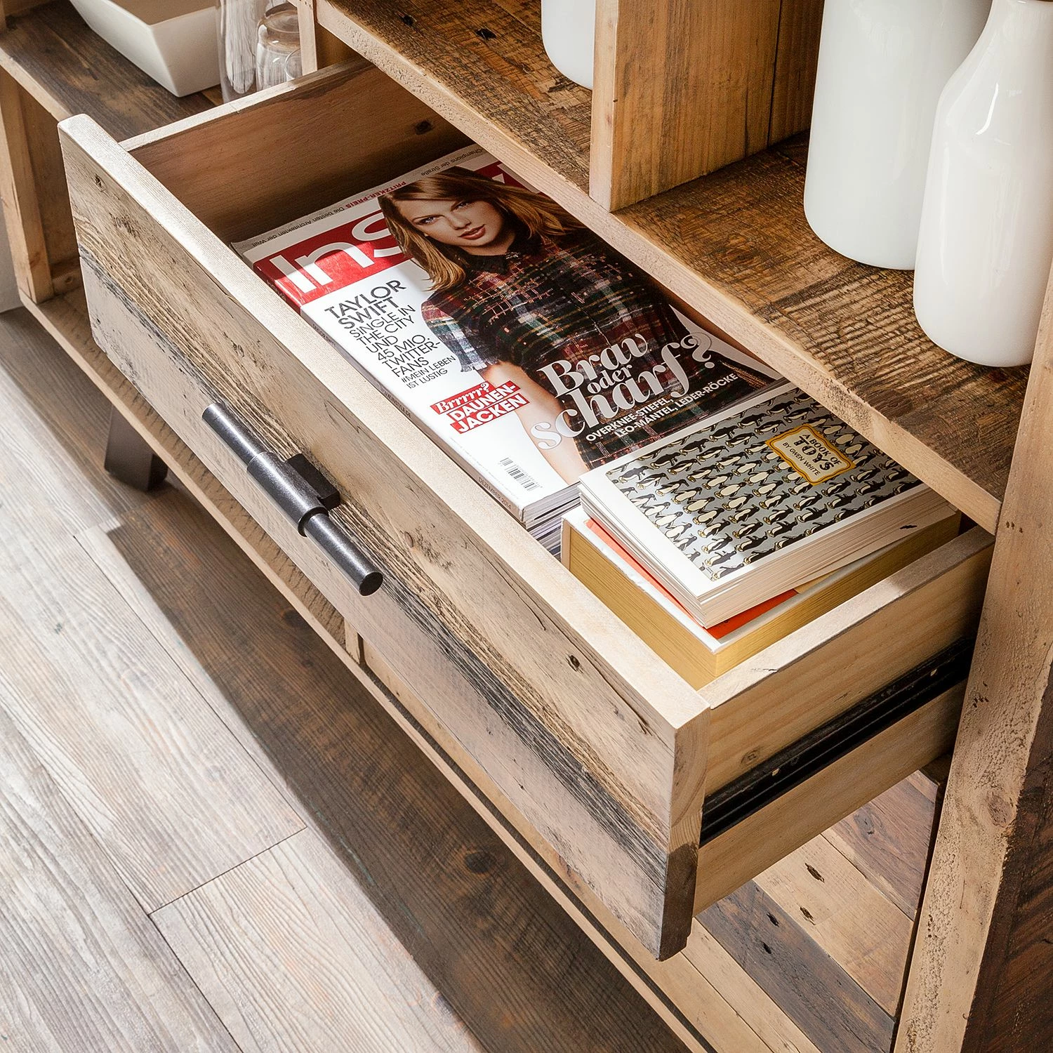 Ars manufacti Highboard Tamati - Pinie massiv 9 Ars manufacti Highboard Tamati - Pinie massiv – Bild 9