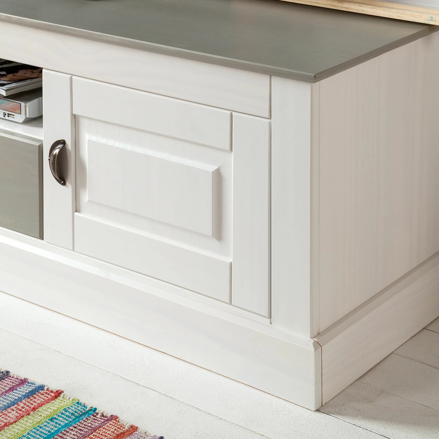 Maison Belfort TV-Lowboard Neely - Weiß / Grau 8 Maison Belfort TV-Lowboard Neely - Weiß / Grau – Bild 8