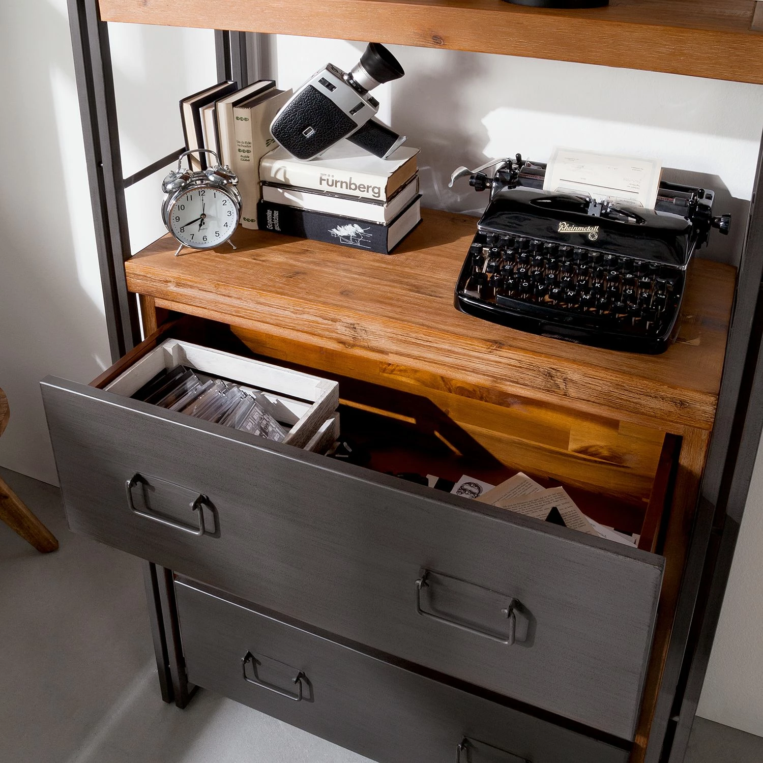 Ars manufacti Regal Manchester VI - Akazie teilmassiv / Metall - Akazie / Anthrazit 6 Ars manufacti Regal Manchester VI - Akazie teilmassiv / Metall - Akazie / Anthrazit – Bild 6