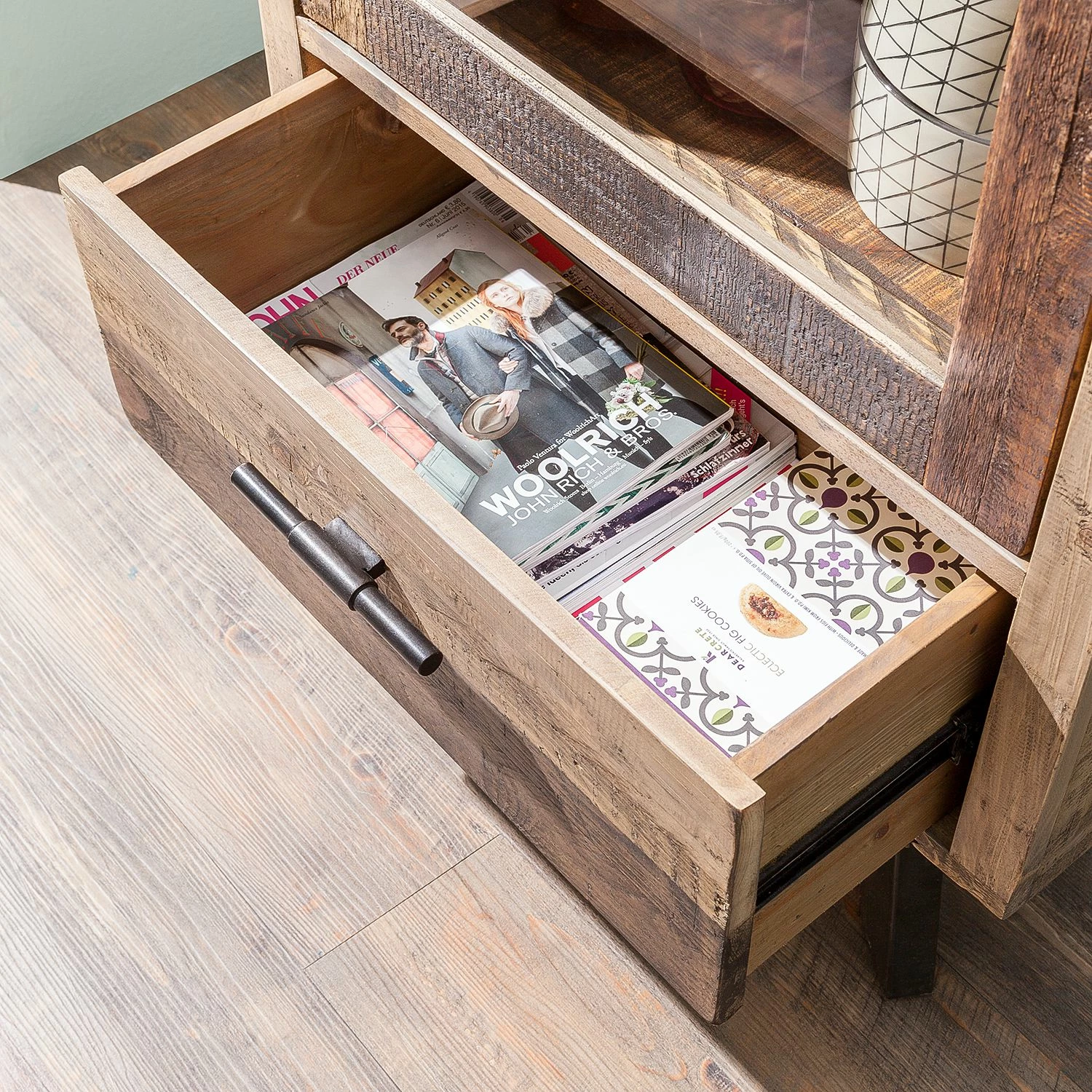 Ars manufacti Standvitrine Tamati - Pinie massiv 10 Ars manufacti Standvitrine Tamati - Pinie massiv – Bild 10