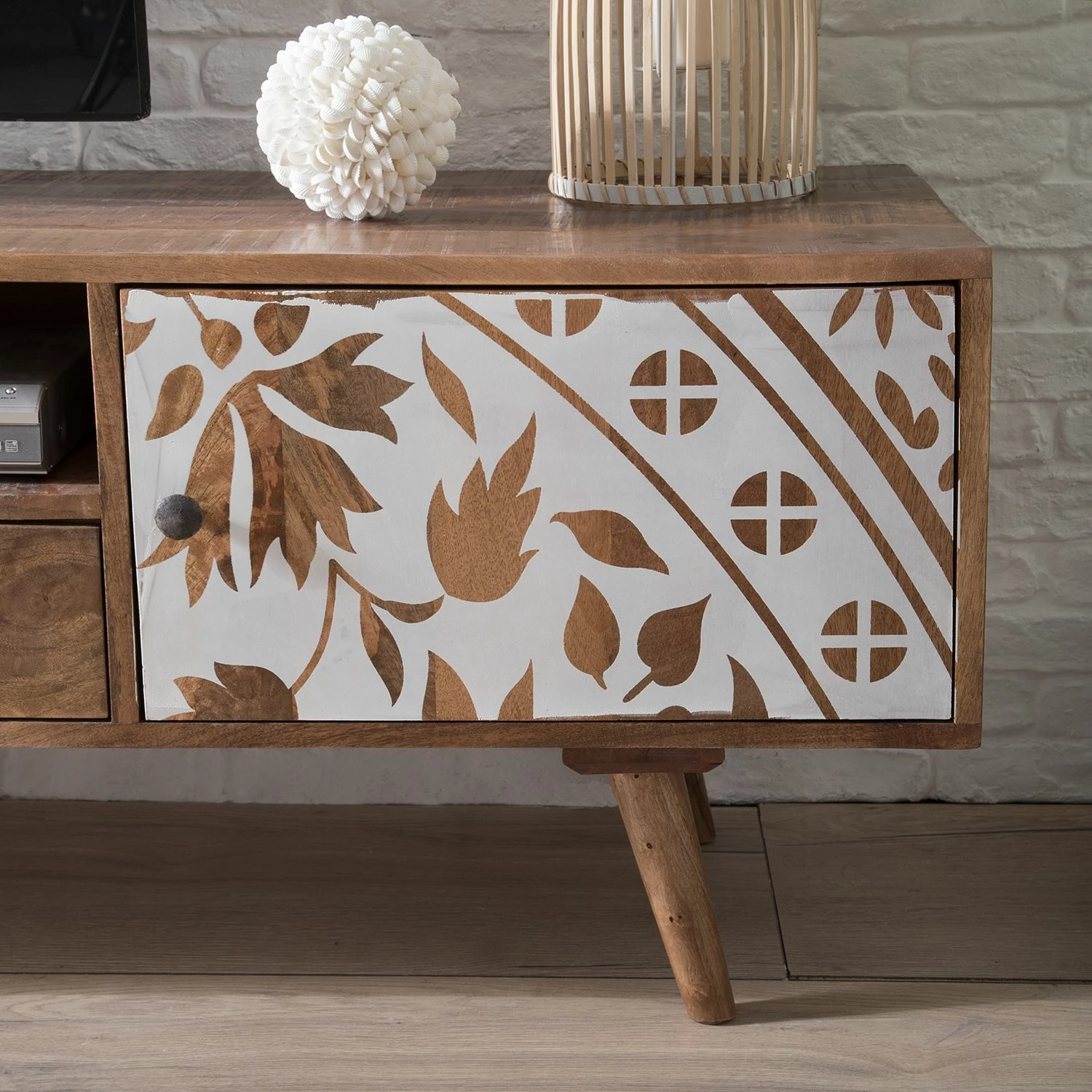 Ars manufacti TV-Lowboard Rygge II - Mango massiv 9 Ars manufacti TV-Lowboard Rygge II - Mango massiv – Bild 9