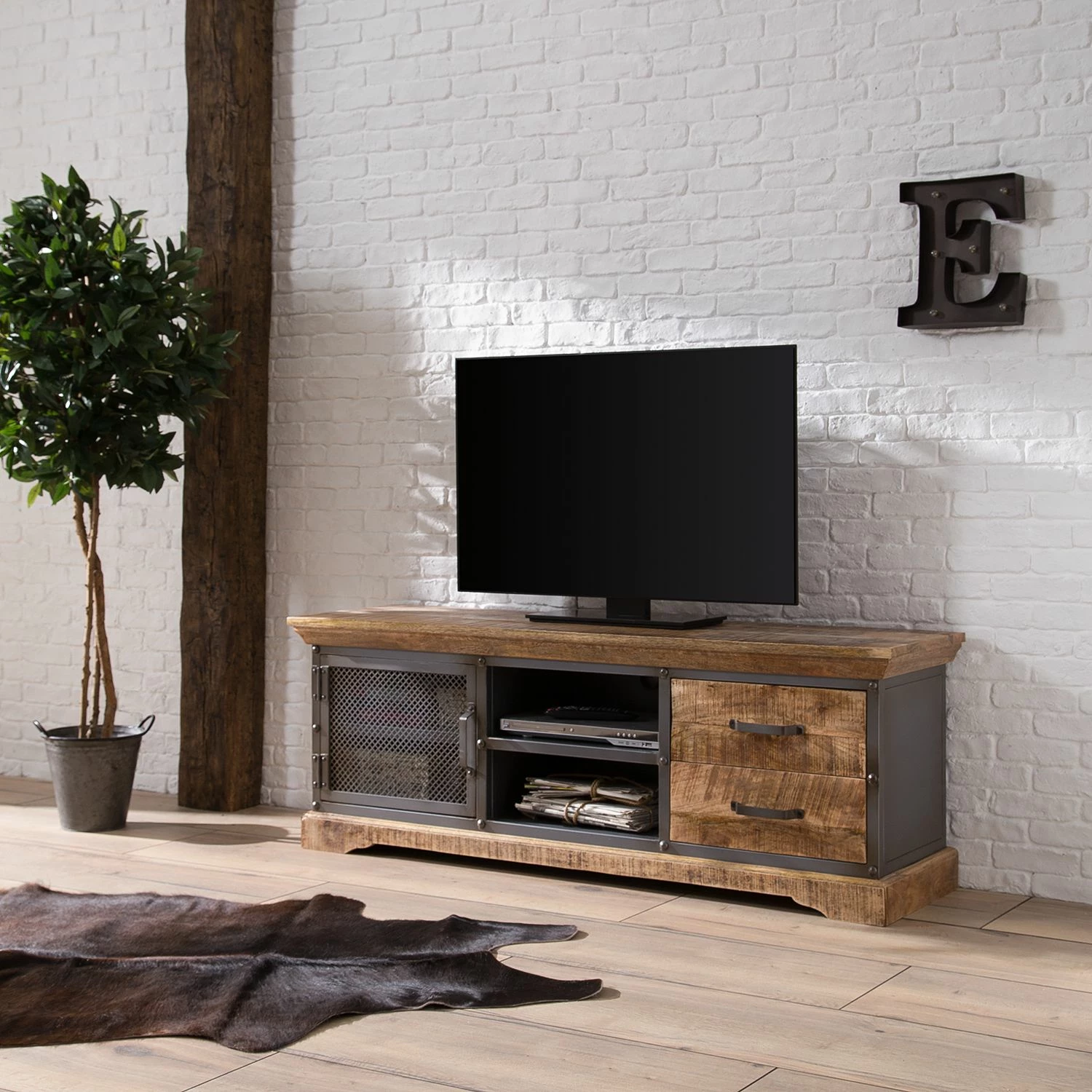 Ars manufacti TV-Lowboard Hunter - Mango massiv / Metall - Mango / Blaugrau 2 Ars manufacti TV-Lowboard Hunter - Mango massiv / Metall - Mango / Blaugrau – Bild 2