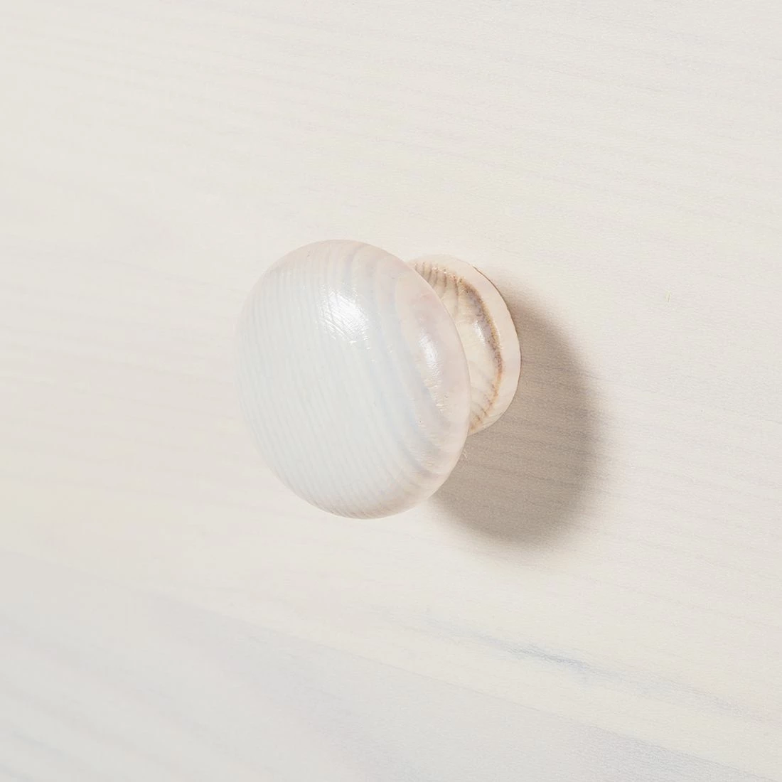 Maison Belfort TV-Lowboard Lillehammer I - Kiefer massiv - Kiefer Weiß / Kiefer Honig 7 Maison Belfort TV-Lowboard Lillehammer I - Kiefer massiv - Kiefer Weiß / Kiefer Honig – Bild 7